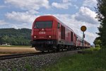 REX 5817, spannt mit der 2016.067, auf der Fahrt nach Braunau am Inn.