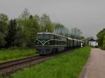 Die 2050 005 mit einem Sonderzug am 09.05.2015 unterwegs beim Abzweig Mining.