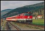 2143 018 mit E2703 bei Grimmenstein am 27.03.2002.