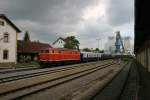 BR 2143.35 mit einem Sonderzug in Ernstbrunn beim 4.Oldimertreffen am 1.5.2011