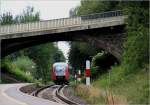 5022 001 nhert sich als REX 2714 (Fehring-Wiener Neustadt Hbf) der Haltestelle Pinggau Markt. 21.8.12

