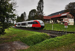 5022 027-4 fährt als R 4814 (Kötschach-Mauthen - Villach Hbf), zwischen Postran und Hermagor vorüber.