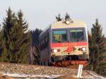  5047 082-2 allein im Wald ; als R3464 auf der Hausruckbahn;110206