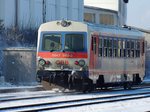 5047 063-2 zieht als R5966 eine Schneefahne hinter sich her; Ausfahrt Bhf.