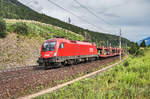 1016 042-4 fährt mit einem Autozug, bei Kolbnitz, die Tauernbahn-Südrampe hinauf.