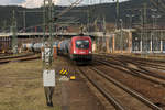 ÖBB 1016 010-1 durchfährt den Bahnhof Saalfeld am 29.