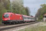 1016 001 fuhr am 14.4.14 mit einem EC durch Aßling.