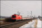 1016 035 mit IC 2082 bei Hattenhofen (30.01.2007)