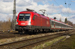 1016-030 bei der Einfahrt nach Lindau Hbf.