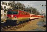 1046 005 mit E1579 in Wien Heiligenstadt am 16.02.2000.