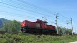 1063 038 wartet am 19.5.2012 bei Wrgl West auf den Gterzug zum Hauptbahnhof.