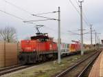 1063 009-3+ mit Hilfszug in Marchtrenk; 160112