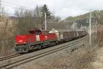 1063 038 mit Güterzug zwischen Kraubath und Fentsch St.Lorenzen am 24.02.2016.