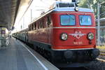 NLB 1110.505 am 28.5.2017 im Bahnhof Wien Meidling mit dem SR14481 am Weg nach Graz Hbf