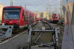 Für einen Fahrtrichtungswechsel befindet sich 1116 050  Robert  auf der ersten von drei Rangierfahrten, um an den Wagen des IC 119, Dortmund - Innsbruck,  Kopfmachen  zu können.