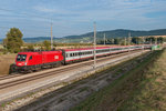 1116 084 brachte den IC 742 von Wien Hbf.