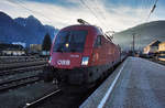 1116 053-0 steht mit dem D 15632 und railjet 632 (Lienz - Wien Hbf), abfahrtbereit im Bahnhof Lienz.