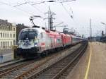 1116-246 und 1216-235 am 23.03.2008 mit EC 162 in Wien-htteldorf