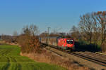 1116 072 mit einem Güterzug am 29.11.2016 bei Hilperting.