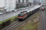 ÖBB 1142 688-9 am 07.Dezember 2014 mit dem SR 17733 bei der Hst.