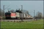 Zu sehen ist 1144 203 mit einem schnen KLV-Zug der der Gerade den BF Oberaudorf verlassen hat und Richtung Rosenheim unterwegs ist. (09.04.2011, Niederaudorf) 