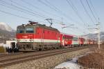 1144.262 zieht am 12.02.2015 einen REX (Regionalexpress) bei Völs Richtung Westen.