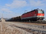 1144 121-1 mit gemischtem Güterzug bei Redl-Zipf in Richtung Linz; 160510