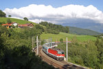 1144.208 überquert mit EC-151 vor der mächtigen Wolke über der Rax am 7.8.16 den Abfaltersbachgraben-Viadukt am Eichberg.