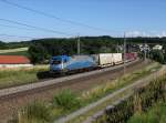 Die 1216 920 mit einem KLV-Zug am 06.07.2014 unterwegs bei Haiding.