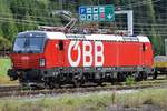 BR 1293 003-0 der ÖBB am 03.10.2018 im Bahnhof Brenner, parkiert auf einem Abstellgleis, zusammen mit 3 Schwesterloks, den ganzen Tag eingesetzt für Lokführerinstruktion.