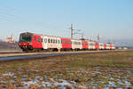 Schnellbahnzug 21554 der Linie S 4, unterwegs von Wr.