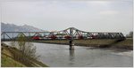 R5715 nach Feldkirch auf der Rheinbrücke zwischen Buchs SG und Schaan FL.