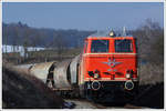 2143.56 und 2143 070 vom Verein Neue Landesbahn am 25.2.2018 mit einem leeren Getreidezug von Korneuburg nach Ernstbrunn unterwegs, aufgenommen in Karnabrunn.