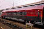 Der Steuerwagen des Railjets mit  Premium  und  First  Untergliederung. (Amstetten, 11.11.2008).