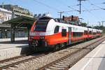 4744 025-9 am 18.August 2019 als S50-Zug 20126 (Wien Westbahnhof - Unterpurkersdorf) im Bahnhof Penzing.