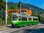 Graz. TW 508 der Graz Linien steht hier am Vormittag des 12.08.2023 als Linie 7 in Baierdorf.