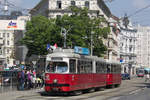 E1 4733 mit c4 1312 auf der Linie 5 in der Haltestelle Spitalgasse/Währinger Straße, 06.05.2017