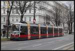 Triebwagen 622, Linie 1, Universitätsring am 14.03.2018.