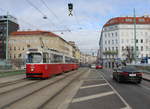 Wien Wiener Linien SL 5 (E2 4068 (SGP 1987) + c5 1468 (Bombardier-Rotax 1986)) Friedensbrücke am 14.