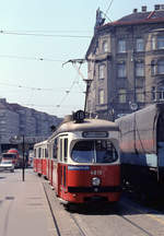 Wien Wiener Stadtwerke-Verkehrsbetriebe (WVB) SL 18 (E1 4815 (SGP 1974)) III, Landstraße, Landstraßer Hauptstraße / Rennweg im Juli 1975.