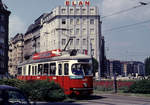 Wien Wiener Stadtwerke-Verkehrsbetriebe (WVB) SL O (E1 4493 (Lohnerwerke 1969)) I, Innere Stadt, Aspernplatz am 14.