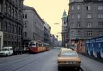 Wien WVB SL 49 (E1 4759) Westbahnstrasse /Schottenfeldgasse im Juli 1977.