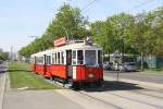 WTM M 4077 + k6 1503 + k6 1518 am 25.April 2015 als Zubringer zum Wiener Tramwaytag in der Haltestelle Weissenböckstraße.