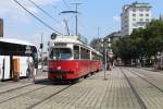 Wien Wiener Linien SL 2 (E1 4762 + c4 1325) Schwedenplatz am 1.