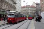 Wien Wiener Linien: E1 4814 + c4 1326 als SL 5 halten am 13.