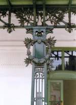 Nur wenige Stationen der heutigen Wiener U-Bahn weisen noch derartig ppige Jugendstil-Details aus den Grndertagen der Stadtbahn auf.