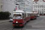 Auf dem Foto erkennt man E1 4862 mit dem Beiwagen 1360 im Bahnhof Floridsdorf.