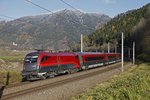 1116 246 mit Railjet bei Niklasdorf am 9.11.2016.