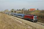 1216 231 mit RJ73 bei Rabensburg am 25.01.2018.