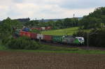 SETG 193 204 mit Containerzug von Hamburg nach Wiesau in Ruppertsgrüner Kurve.